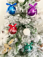 Load image into Gallery viewer, Personalised shatterproof bauble