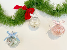 Load image into Gallery viewer, Glass Preserved Flower Christmas Bauble Personalised
